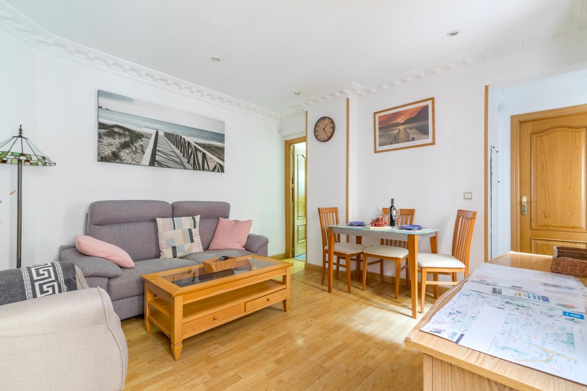 Apartamento Confortable Y Funcional En Vallecas Madrid Bagian luar foto