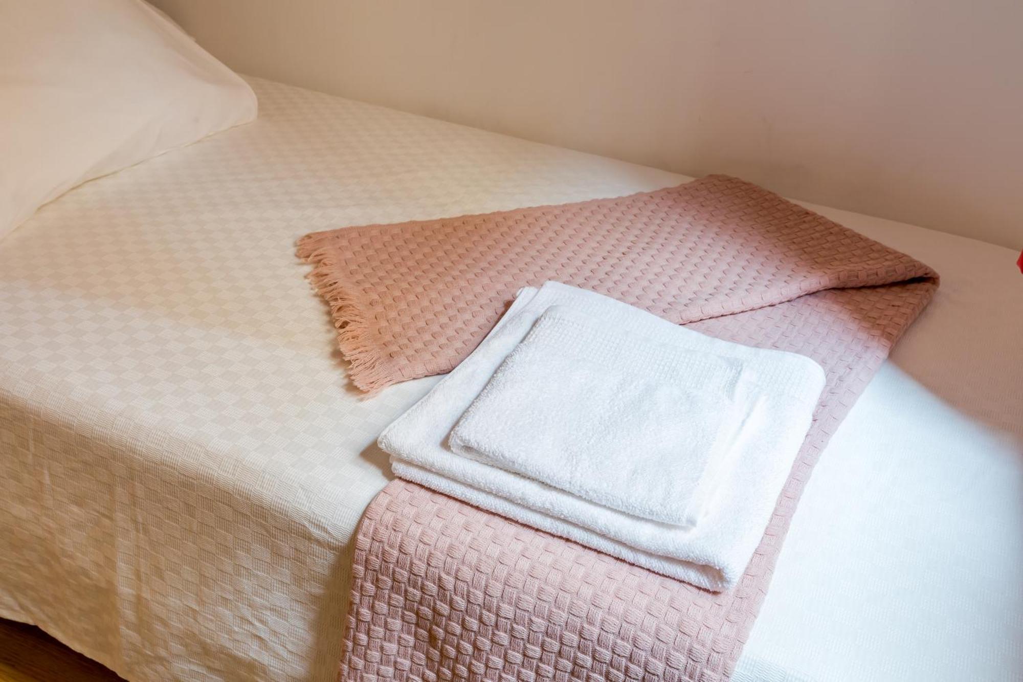 Apartamento Confortable Y Funcional En Vallecas Madrid Bagian luar foto